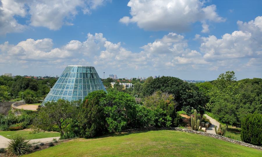 San Antonio skyline landmark